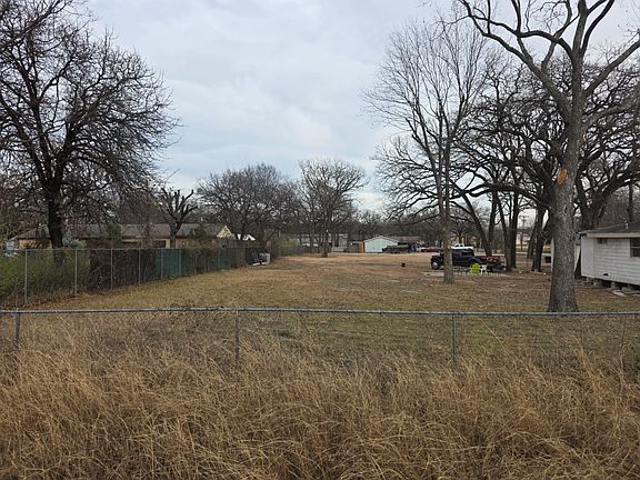 4th image of 3422 Peachtree Rd