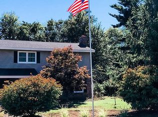 1221 Yorkshire Dr, Muskegon, MI 49441