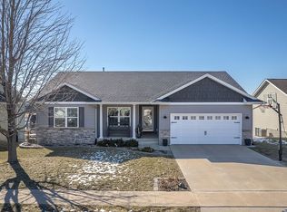 125 Lily Pond Rd, North Liberty, IA 52317