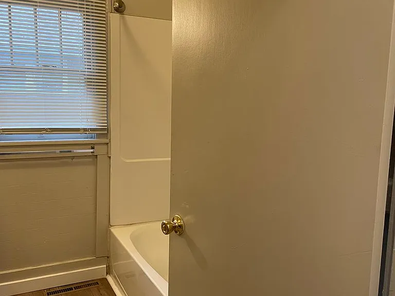 618 S Whitcomb St — Photo 22
