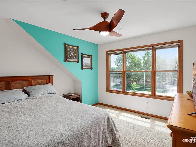 24456 Tufton St — Photo 17