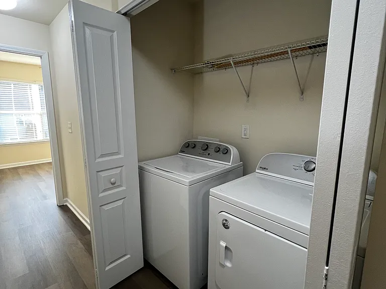 8526 Quarton Dr — Photo 13