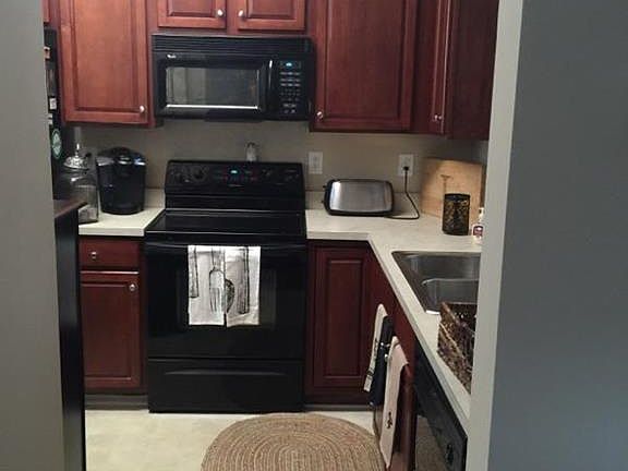 5th image of 1917 Bellflower Dr #1917