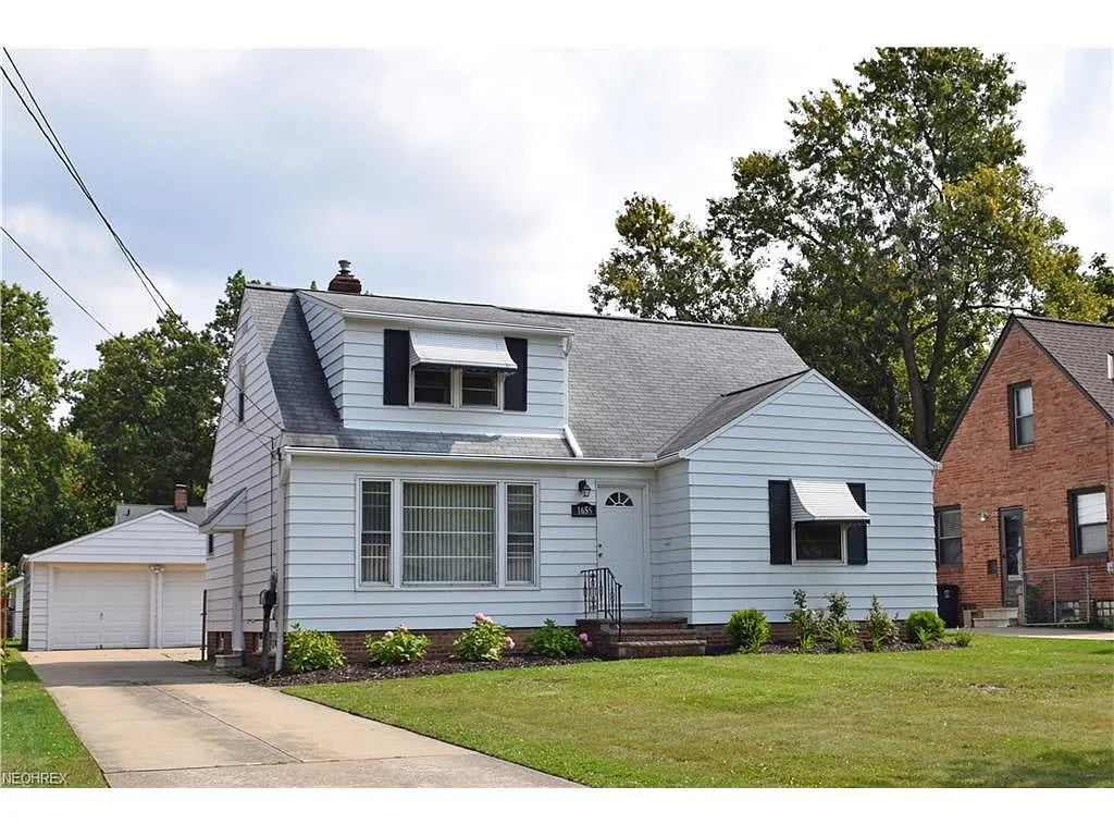 1655 Edgefield Rd photo 1