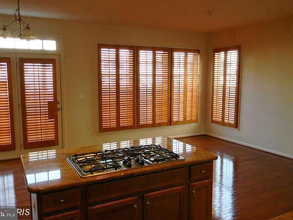 5th image of 2821 Wakewater Way