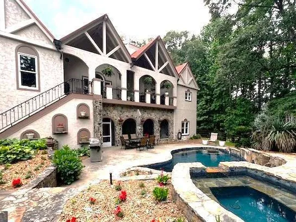 253 Charles Rd, Canton, GA 30115
