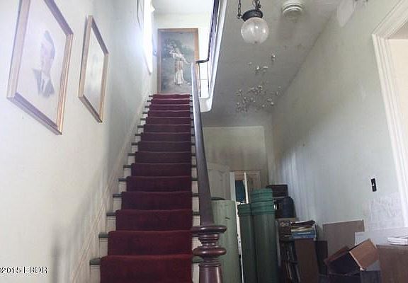 4th image of 509 W Main St