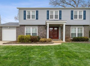 1549 Water Wood Ln, Saint Louis, MO 63146