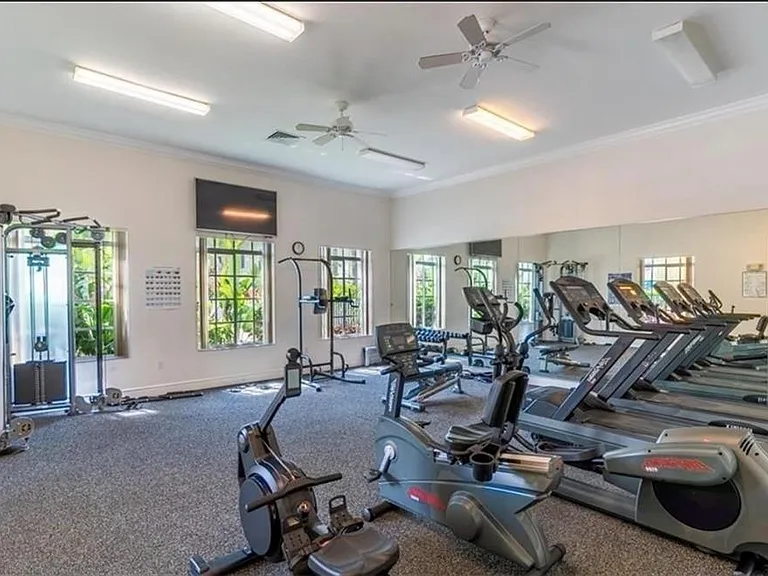 8274 Key Royal Cir #1033 — Photo 9