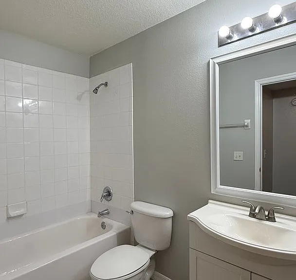 627 Orchid Dr — Photo 10