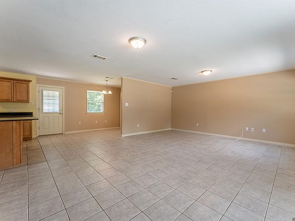 2nd image of 1838 Southland Ct