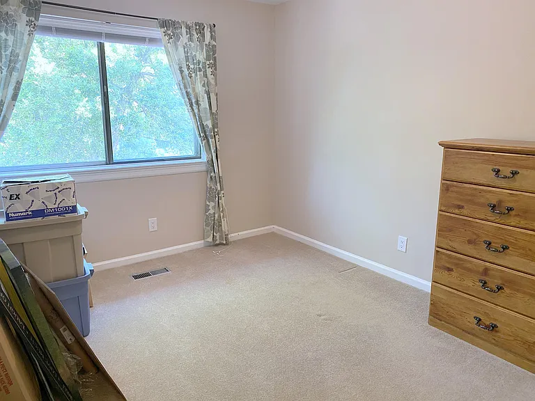 56 Woodlake Dr — Photo 17