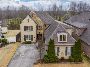 1688 Tartan Ln, Collierville, TN 38017