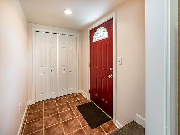 4th image of 1419 Rosewood St