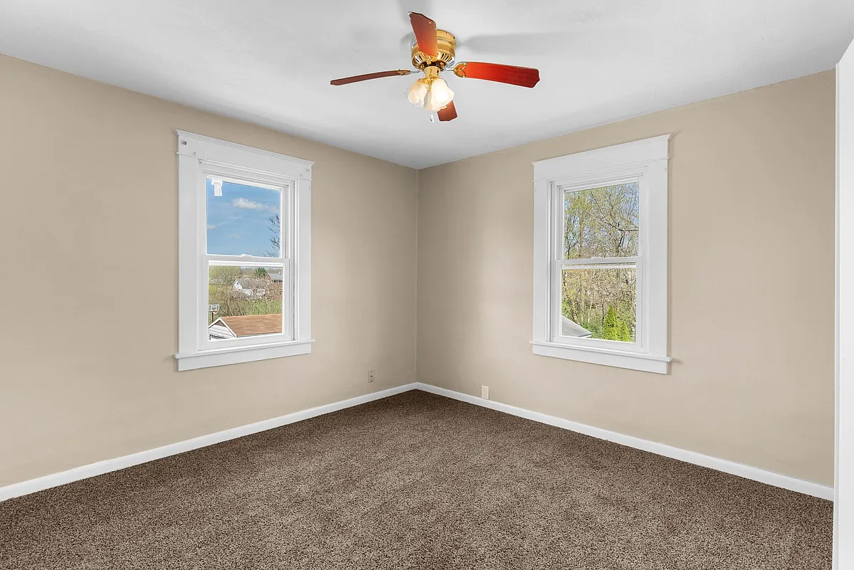 Building Photo - 510 Devitt Ave #1