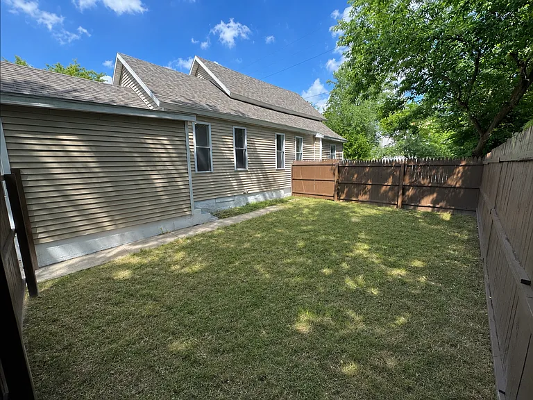 1235 Quarry Ave NW — Photo 22