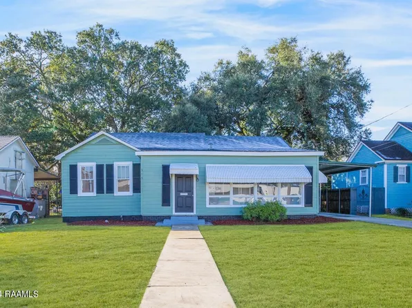 303 2nd St, Abbeville, LA 70510