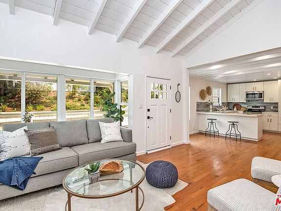 4th image of 4055 Alta Mesa Dr