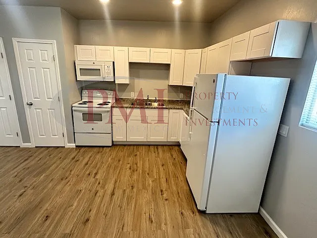 2250 Locust Street #2 — Photo 9