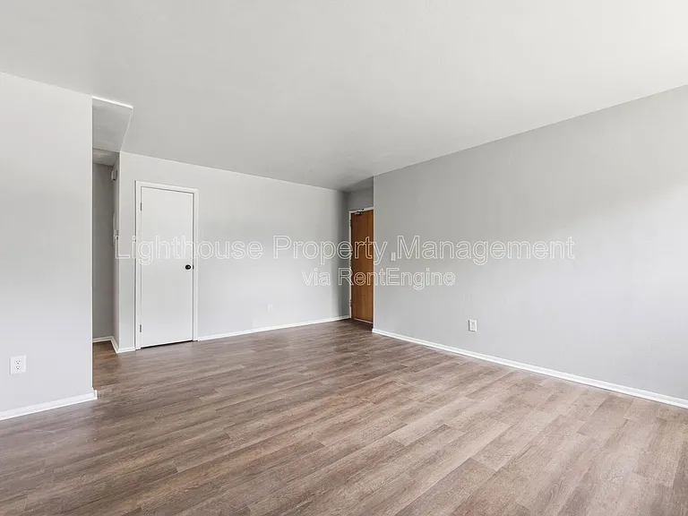 1832 Winton Ave #102 — Photo 5