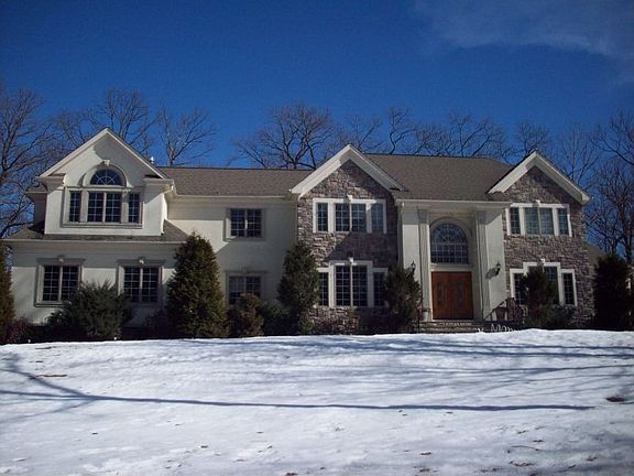 2nd image of 24 Joan Dr