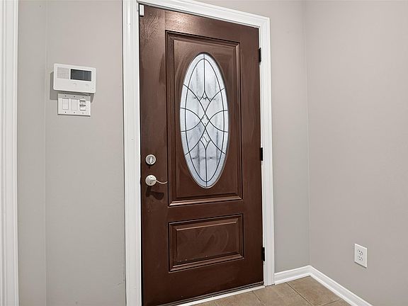 5th image of 1513 Roy St