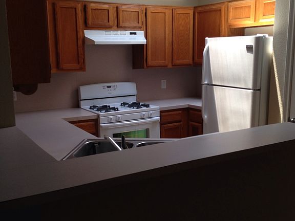 33218 Kitchen2_08092014