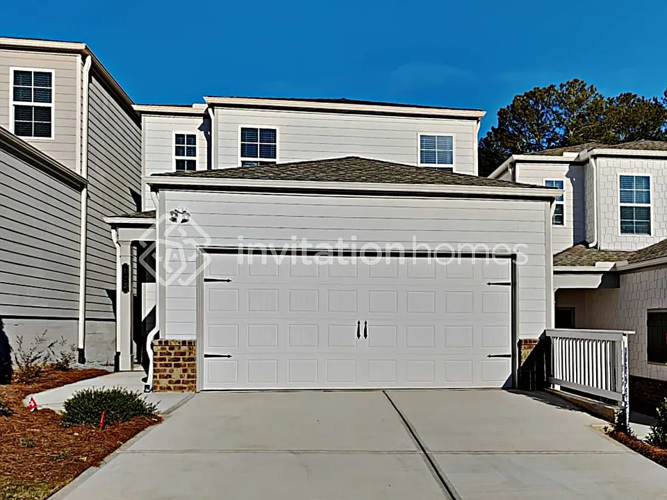 125 Webster Cir