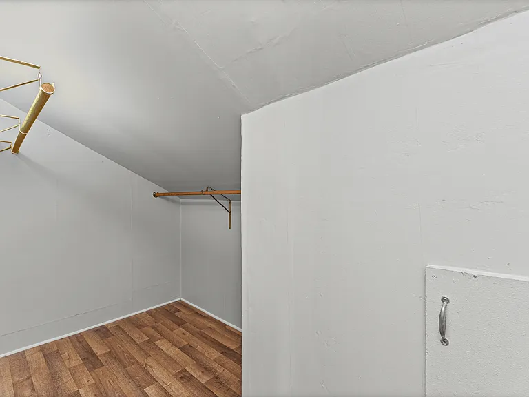 340 E Troy St #B — Photo 4