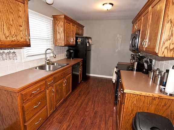 2nd image of 2943 N 78th Pl