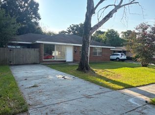 710 River Oaks Dr, New Orleans, LA 70131