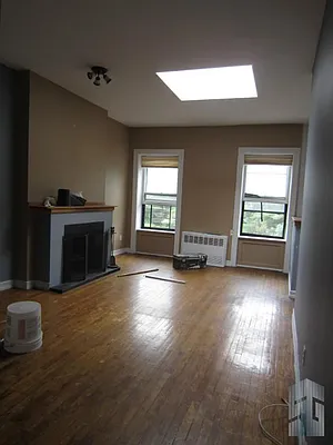 Rented by Skyline Group Real Estate | media 9