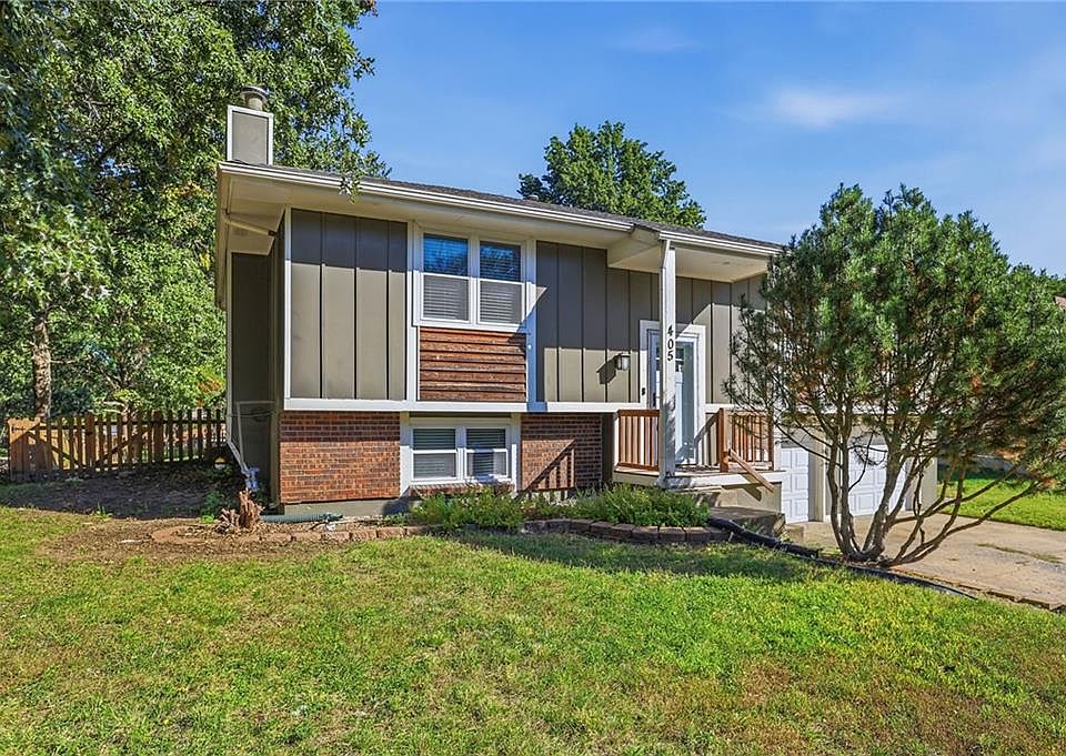 1st image of 405 SW Killarney Ln