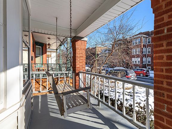 3rd image of 3018 W Eastwood Ave
