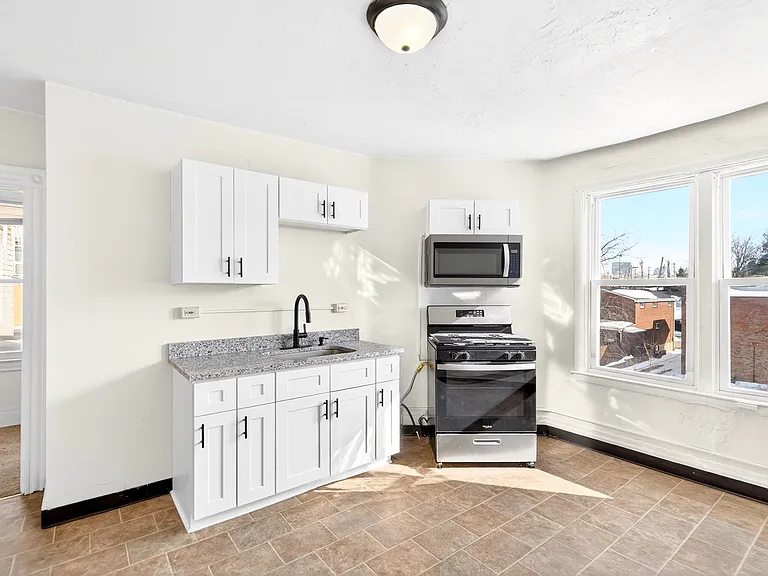 145 Plymouth St #2 — Photo 12
