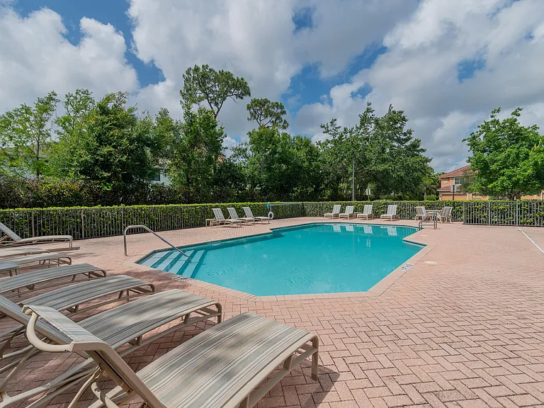 7522 Herrington Ln — Photo 26