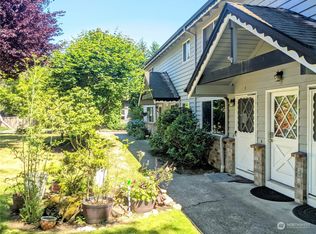 7905 218th St SW #D, Edmonds, WA 98026