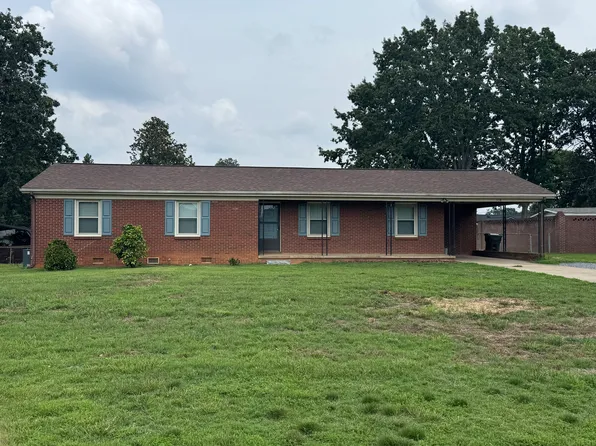 310 Scotland Dr, Kings Mountain, NC 28086