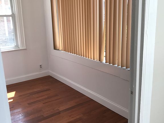 3rd image of 11543 167th St #1