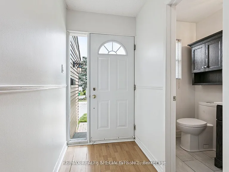 3500 Glen Erin Dr #55 — Photo 2