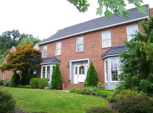 1602 Blackburn Heights Dr, Sewickley, PA 15143