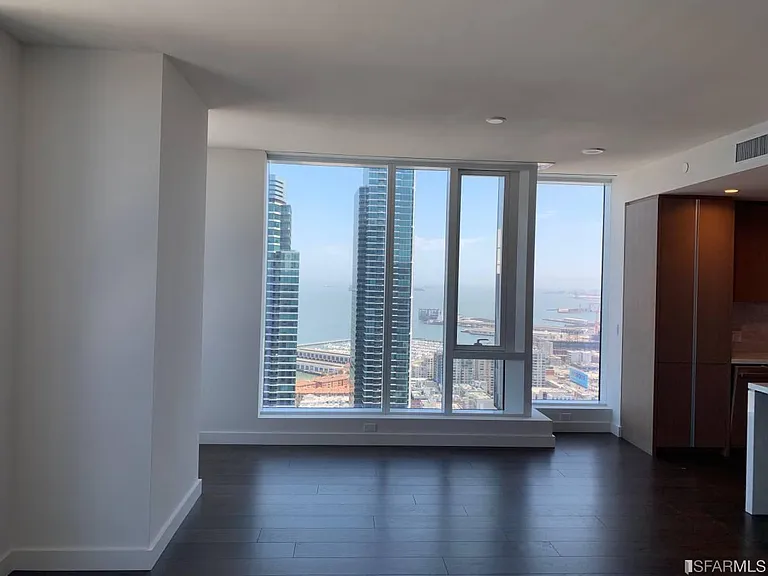 488 Folsom St #4301 — Photo 10
