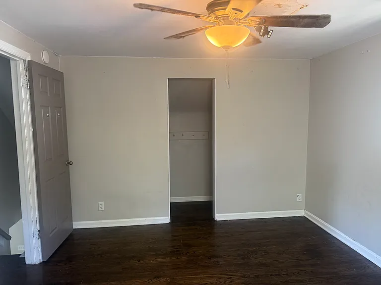 35 Parker Rd — Photo 18