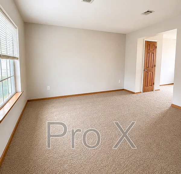 1011 S Jefferson St #2 — Photo 2