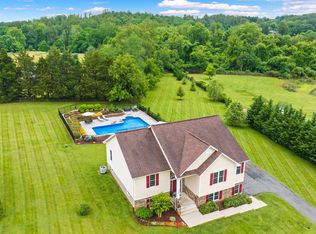 7025 Sycamore Springs Dr, Warrenton, VA 20187