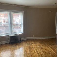 7750 S Kingston Ave #1, Chicago, IL 60649