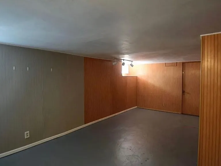 416 S Ogden St — Photo 8