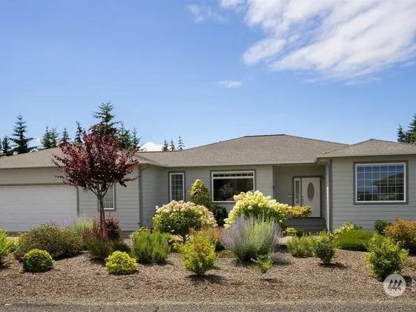 90 Lighthouse View Drive, Sequim, WA 98382
