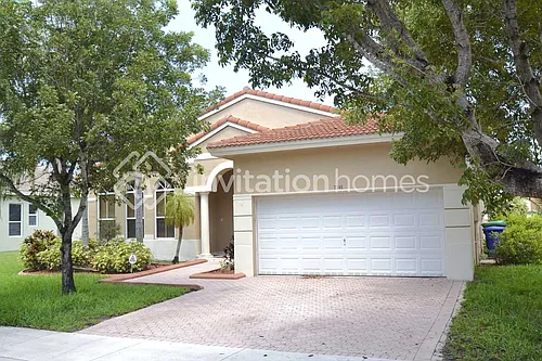 2345 SW 131st Ave Photo 1