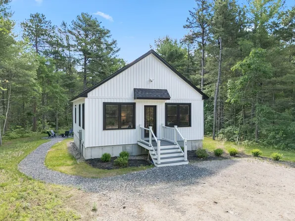 69 Bernier Lane, Waterboro, ME 04087